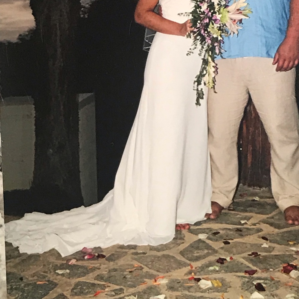 Sweetheart brand wedding dress. Size 10. - Picture 4 of 6